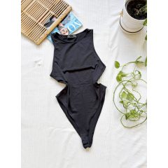 Fekete basic body